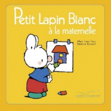 Petit Lapin blanc à la maternelle